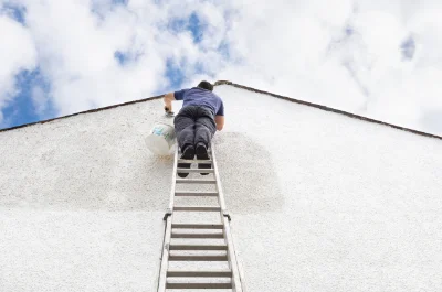 Peinture extérieure à la Luzerne — façades et ravalement
